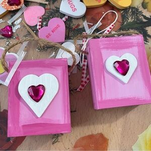 2 Pink Heart boxes
